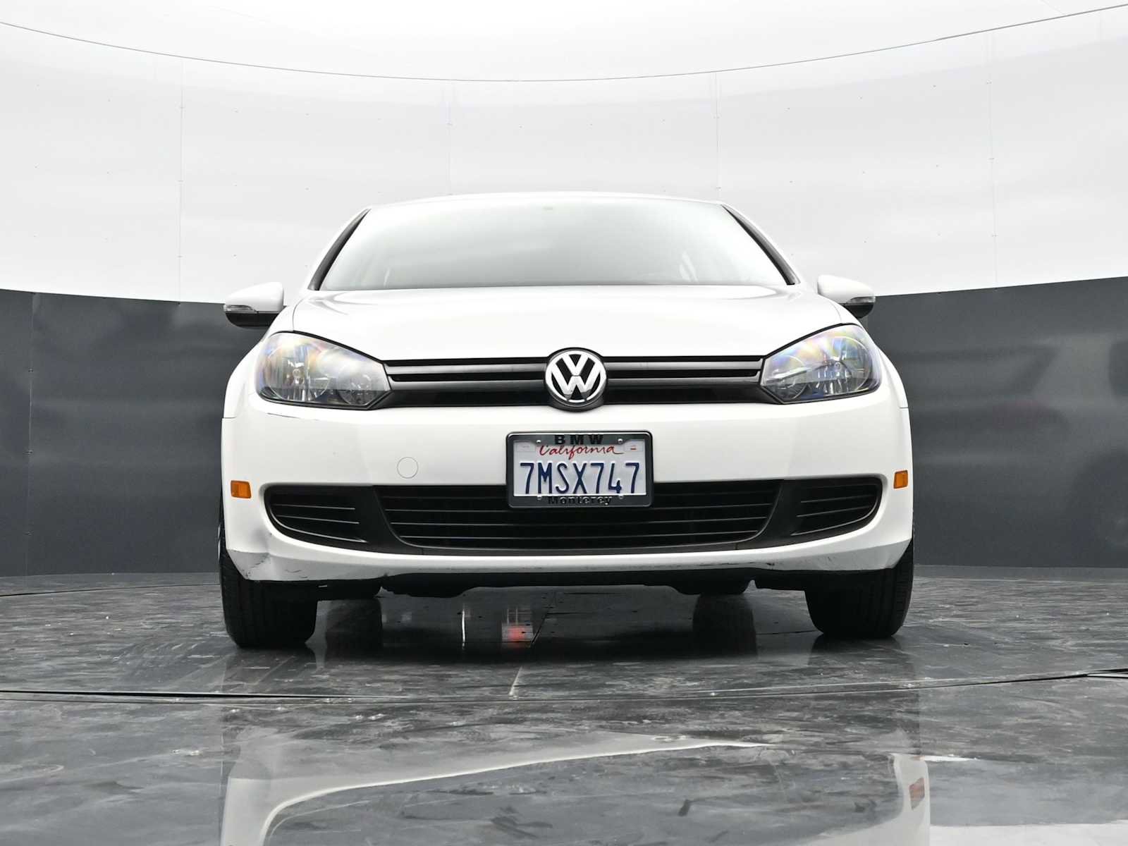 Used 2010 Volkswagen Golf 4-Door image 25