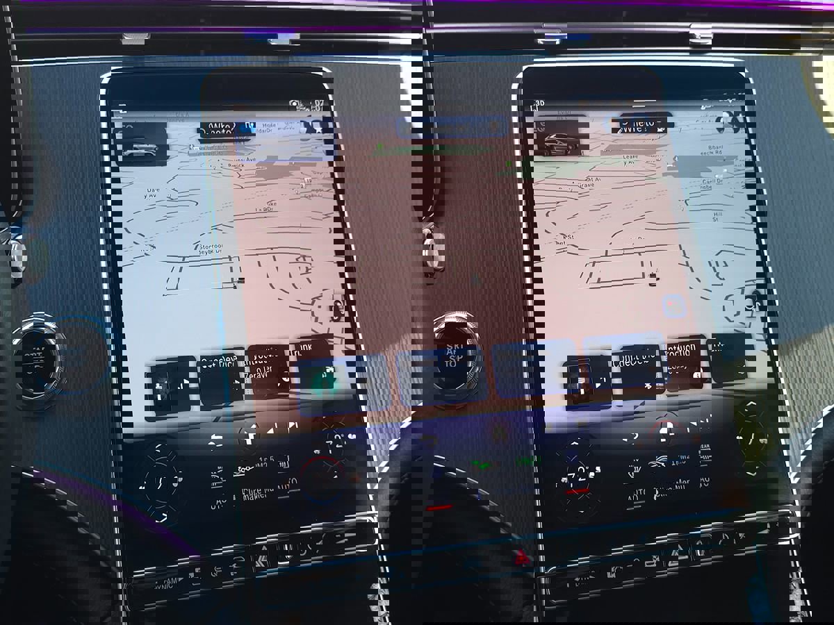 Used 2023 Mercedes-Benz EQE 500 4MATIC SUV image 40