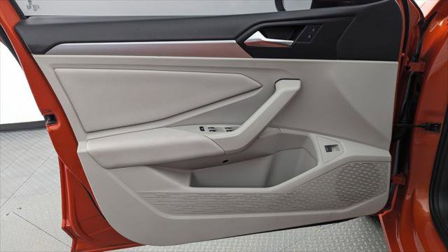 Used 2020 Volkswagen Jetta SE image 12