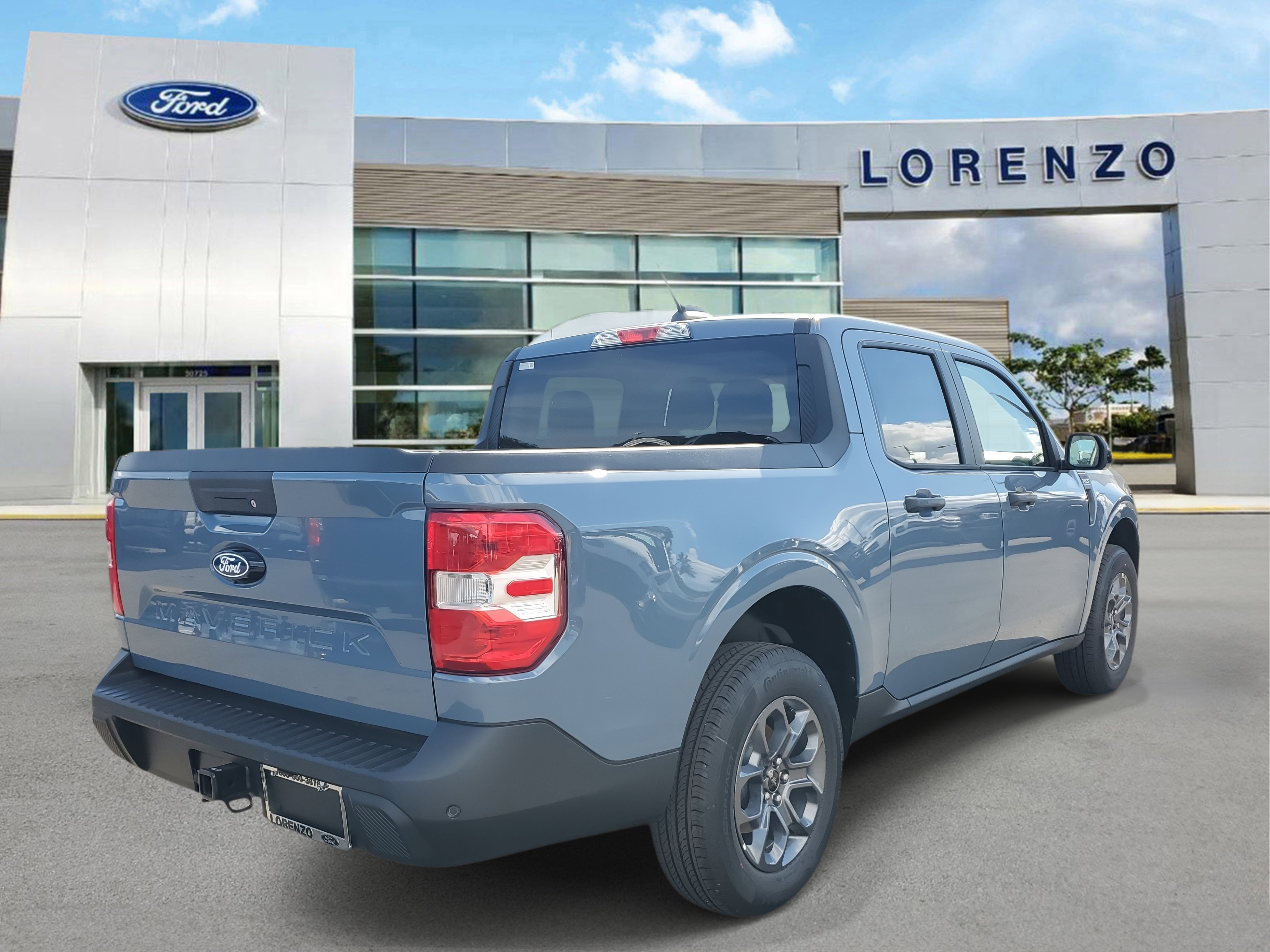 New 2026 Ford Maverick XLT w/ XLT Luxury Package FWD image 4