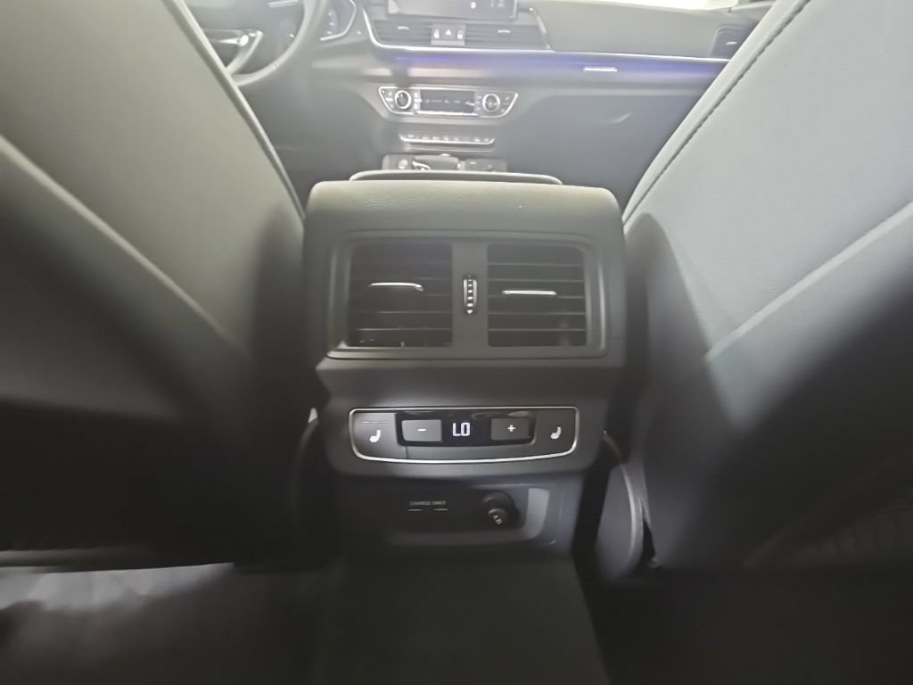 Used 2024 Audi Q5 2.0T Prestige AWD/4WD image 31
