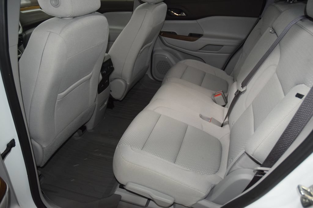 Used 2021 GMC Acadia SLE w/ Driver Convenience Package FWD image 41