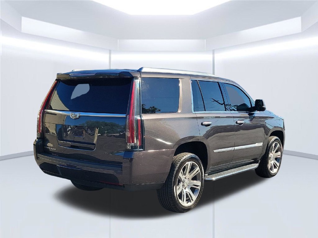 Used 2016 Cadillac Escalade Luxury AWD/4WD image 6