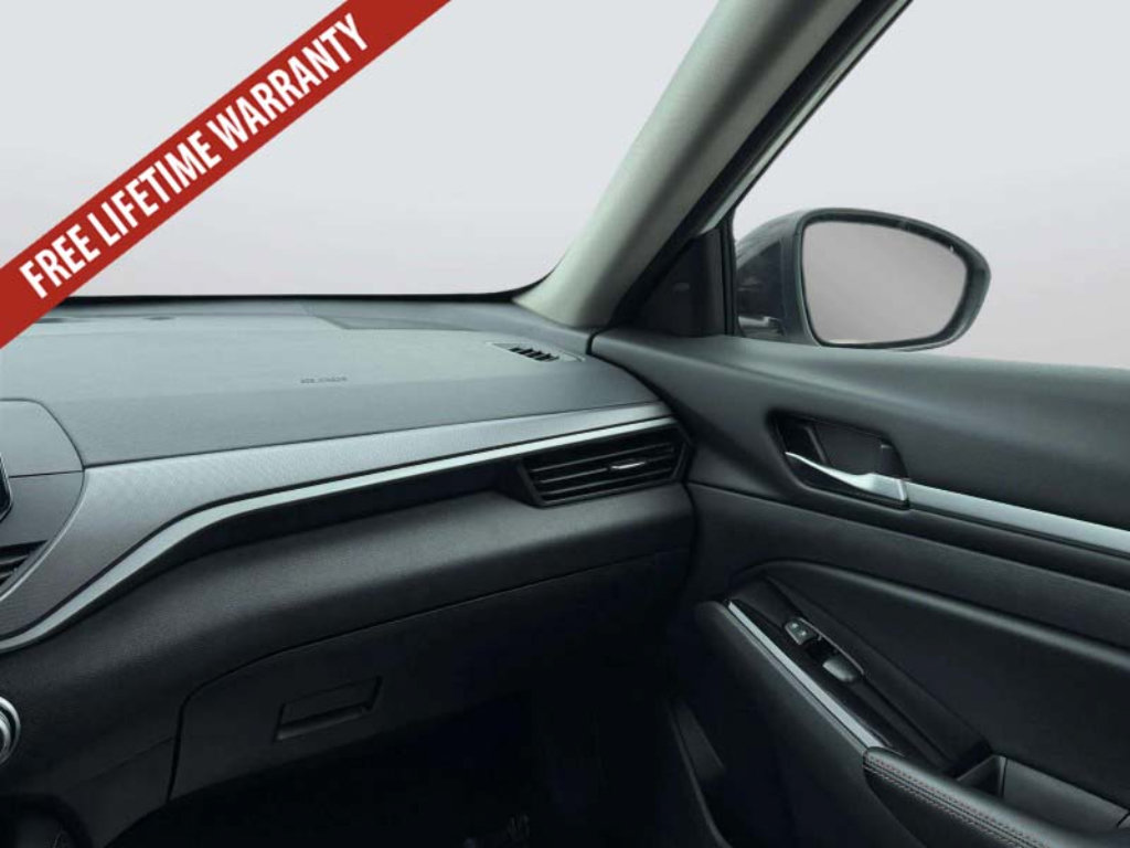 Used 2024 Nissan Altima 2.5 SR FWD image 18