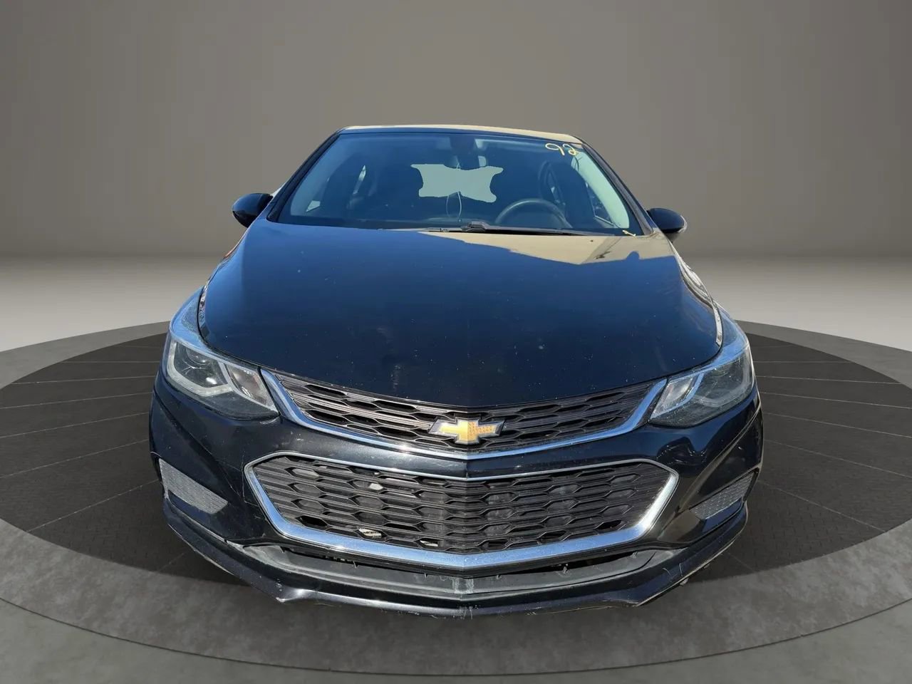 Used 2017 Chevrolet Cruze LT w/ Convenience Package image 2