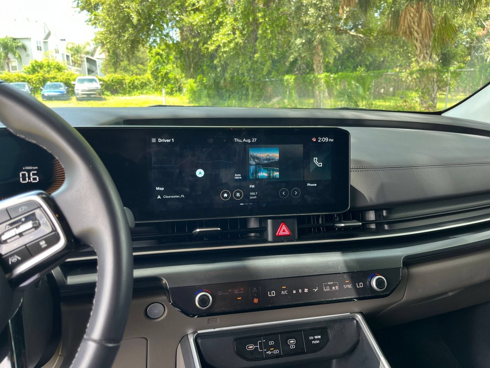 Used 2026 Kia Carnival FWD image 16