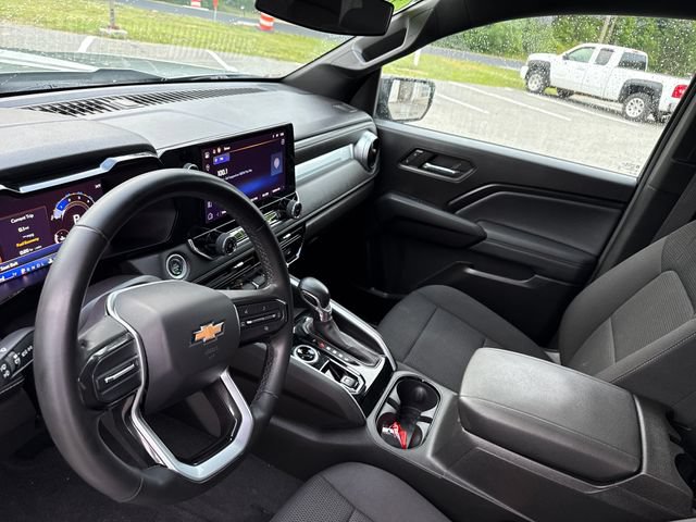 Used 2024 Chevrolet Colorado LT AWD/4WD image 15
