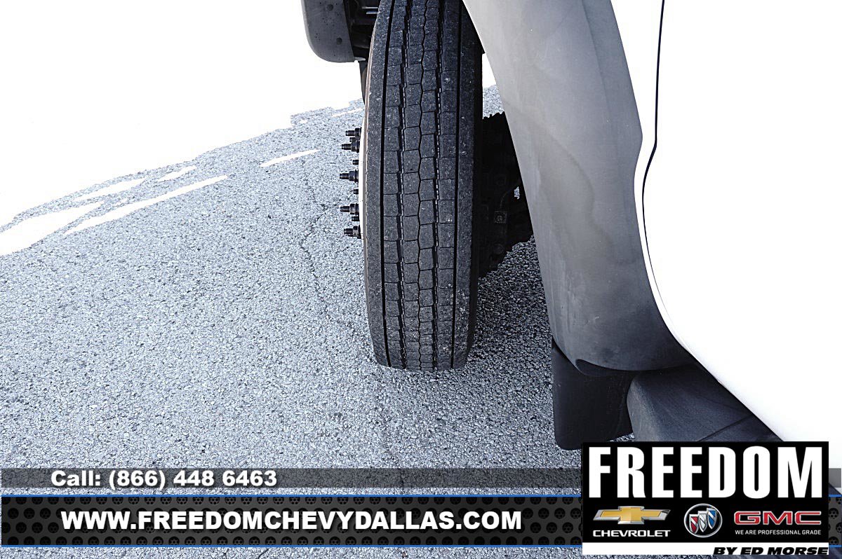 Used 2015 Ford F550 4x4 Regular Cab Super Duty image 28
