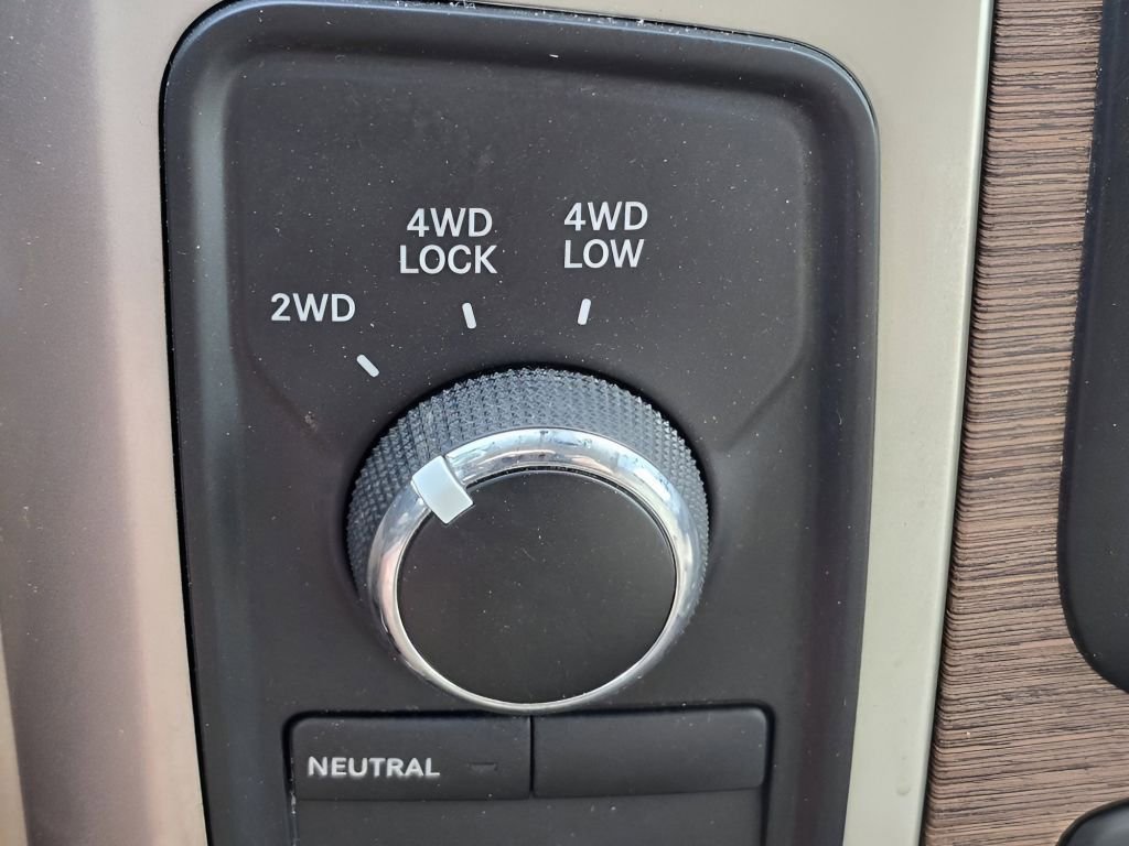 Used 2018 RAM 2500 Laramie w/ Cold Weather Group image 17