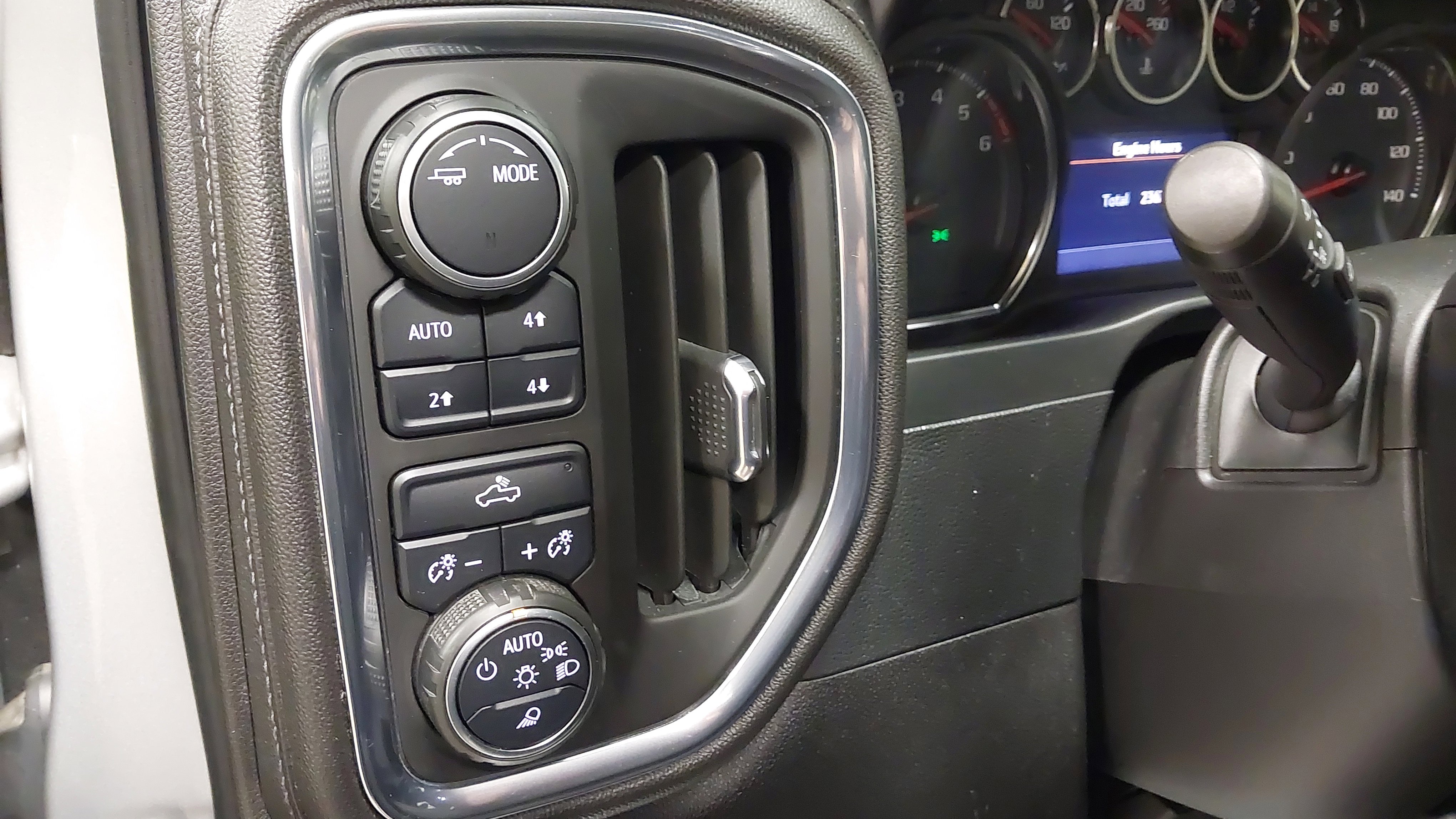 Certified 2022 Chevrolet Silverado 1500 LT image 23