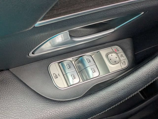 Used 2022 Mercedes-Benz GLS 450 4MATIC image 26