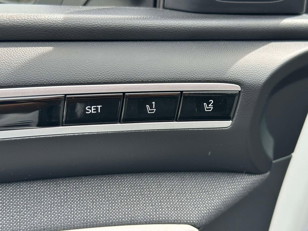 Certified 2023 Hyundai Tucson Limited AWD/4WD image 18