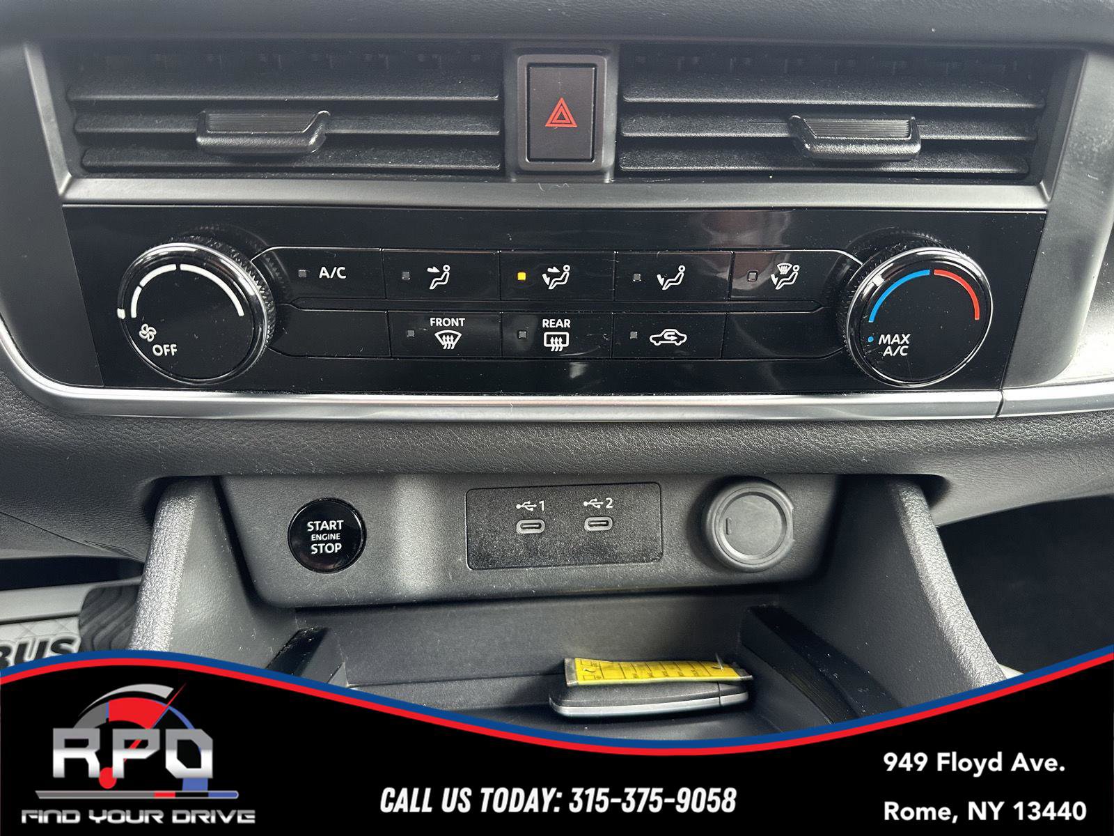 Used 2024 Nissan Rogue S image 25