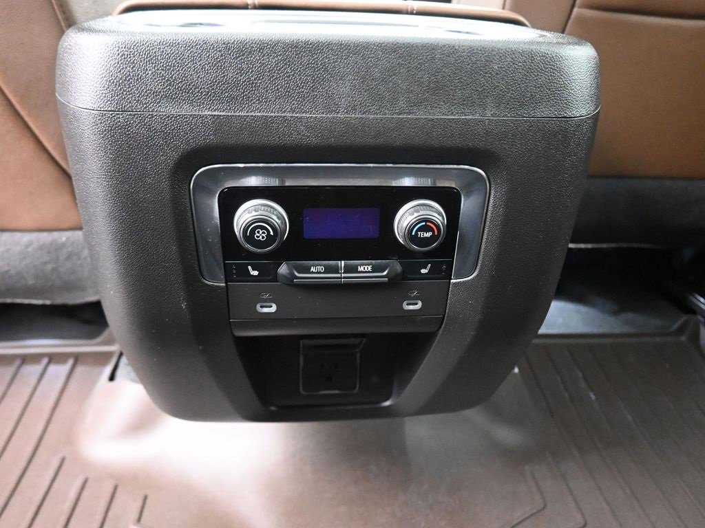 Used 2023 Chevrolet Suburban High Country w/ Premium Package 2 image 42