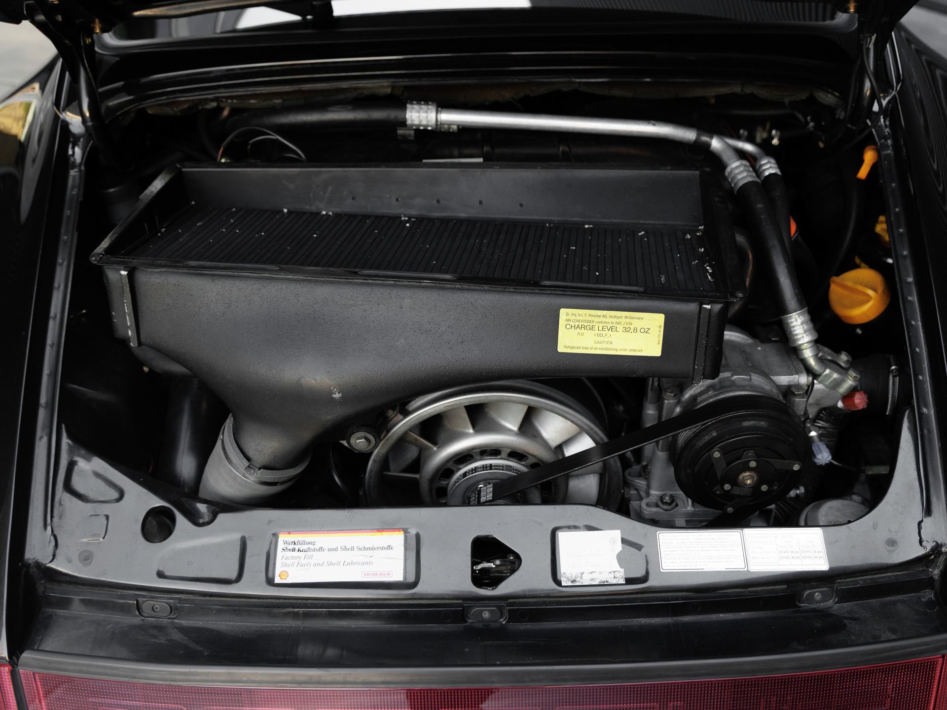 Used 1992 Porsche 911 Turbo RWD image 34