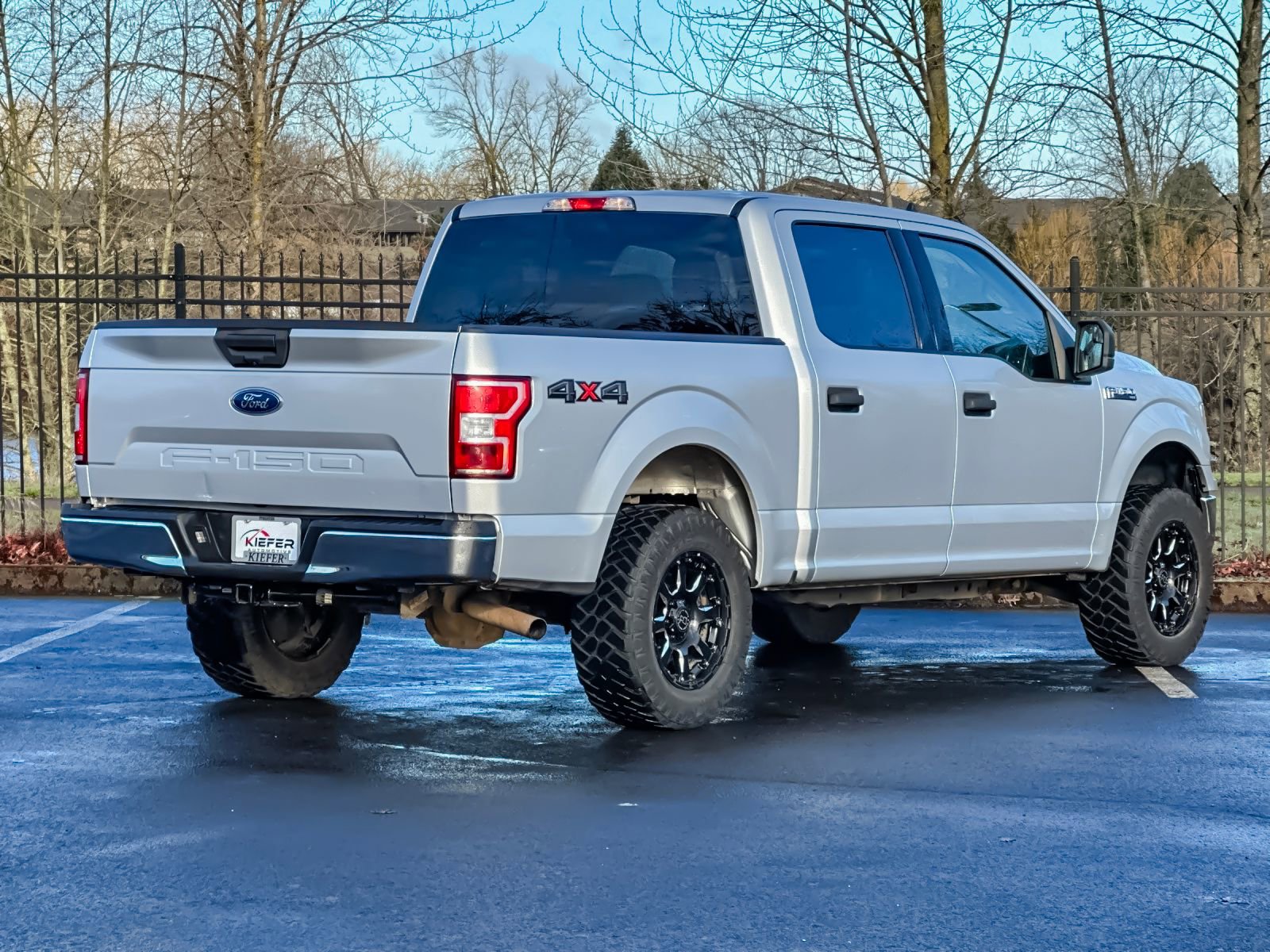 Used 2019 Ford F150 XLT image 3