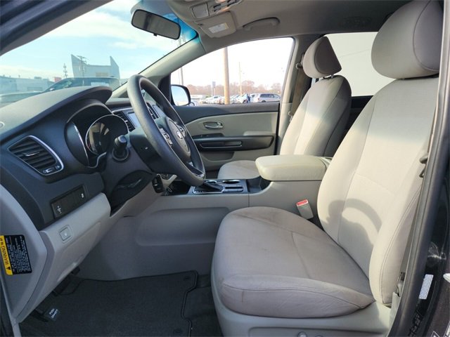 Used 2021 Kia Sedona LX image 9