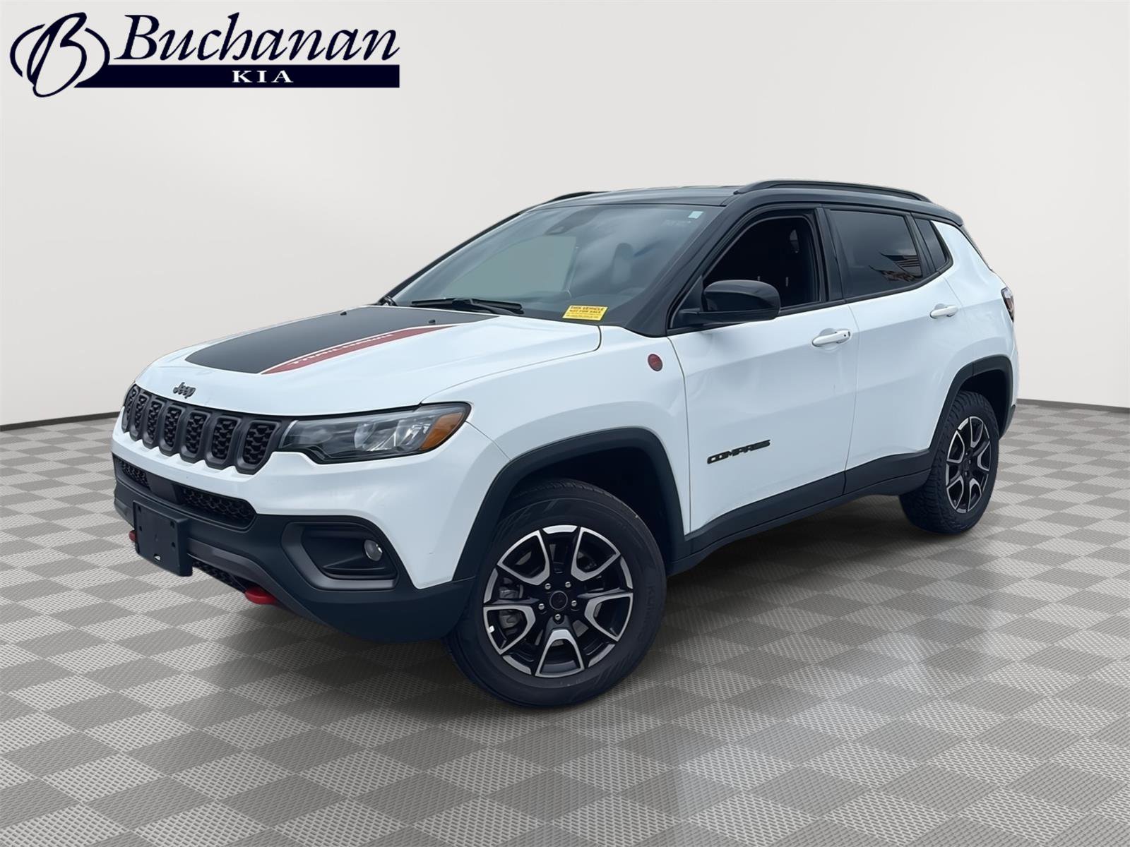 Used 2025 Jeep Compass Trailhawk AWD/4WD image 1