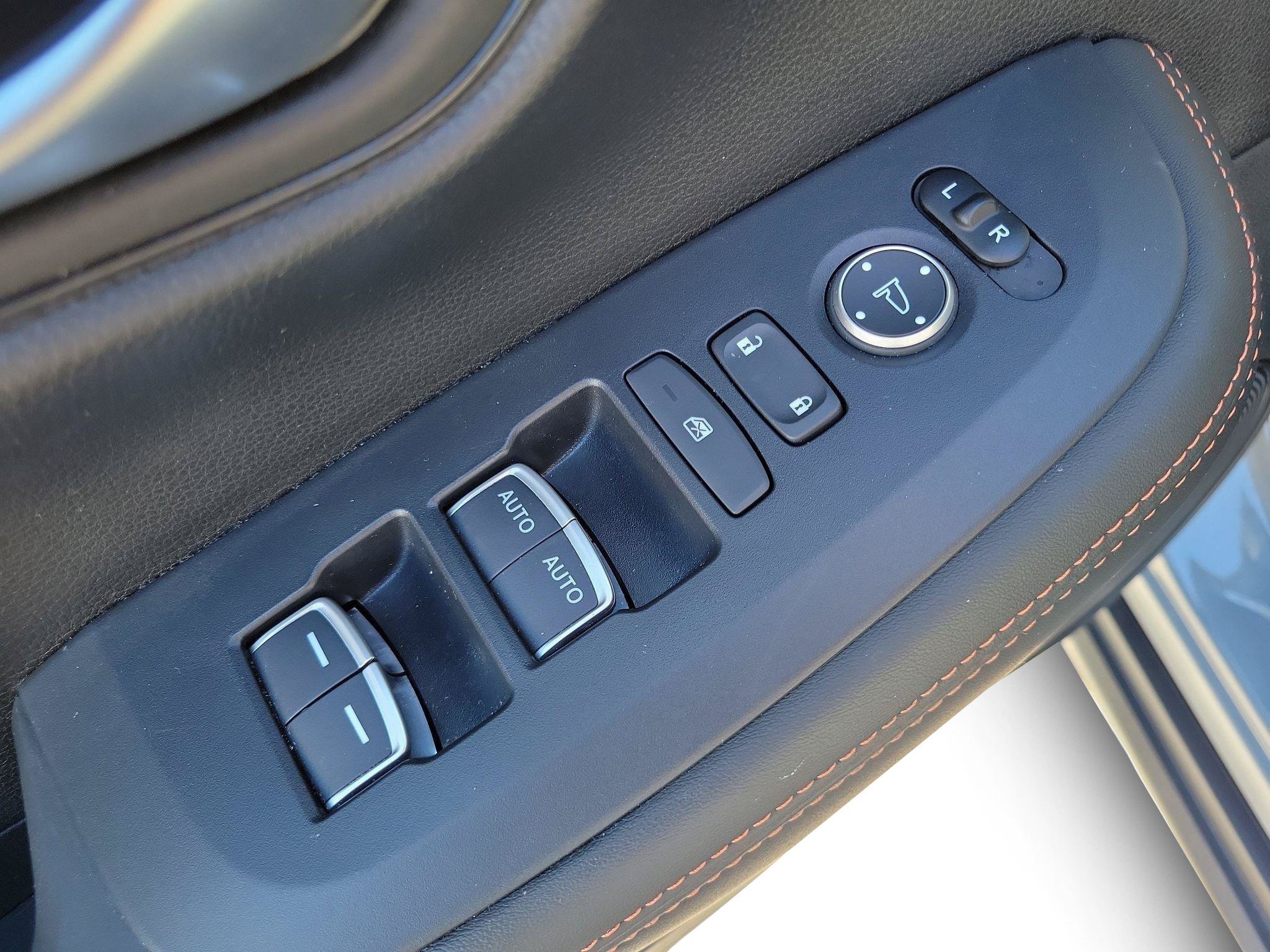 Used 2025 Honda HR-V Sport image 7