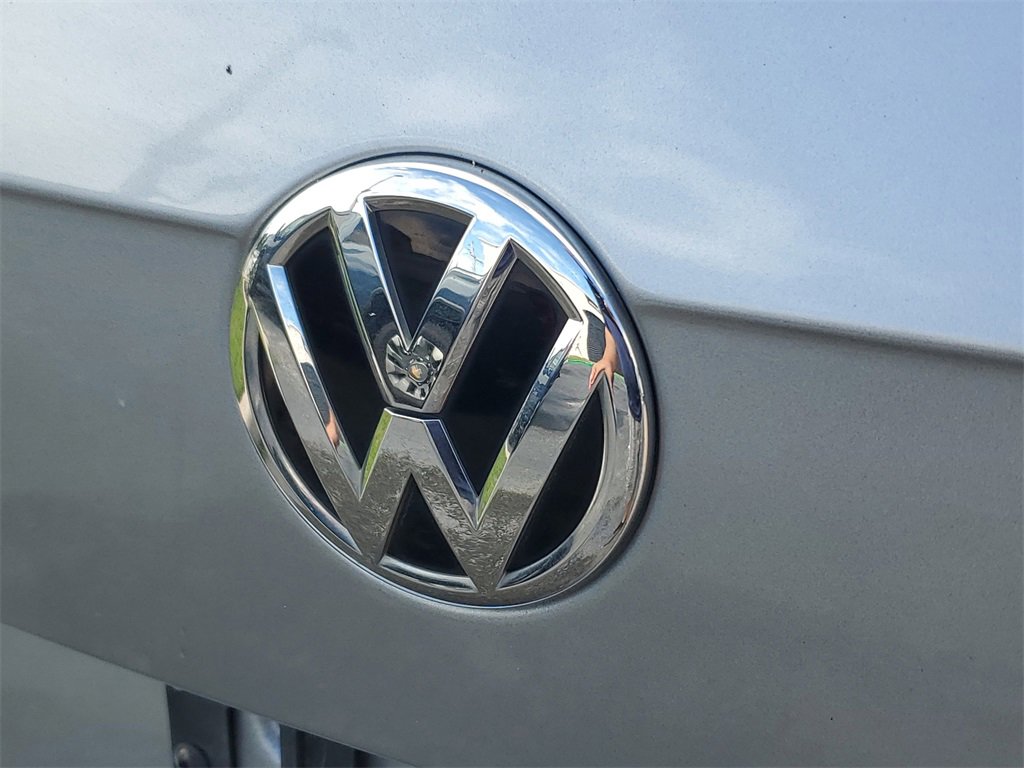 Used 2020 Volkswagen Tiguan SE image 5