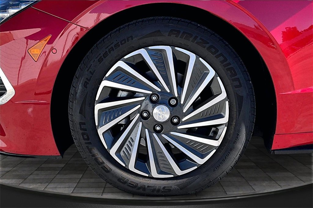 Used 2022 Hyundai Sonata Limited w/ Cargo Package image 31