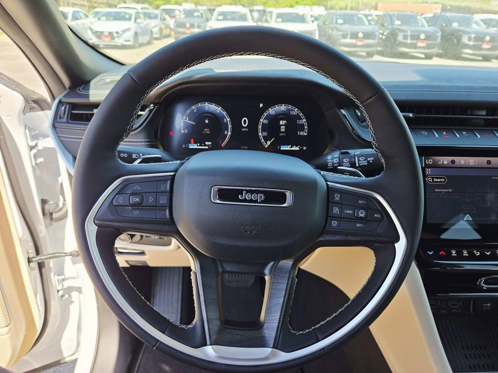 New 2026 Jeep Grand Cherokee Limited w/ Luxury Tech Group II AWD/4WD image 19