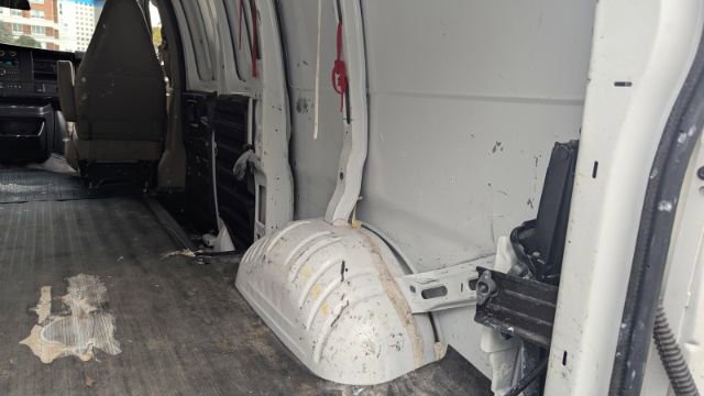 Used 2021 Chevrolet Express 2500 w/ Driver Convenience Package image 20