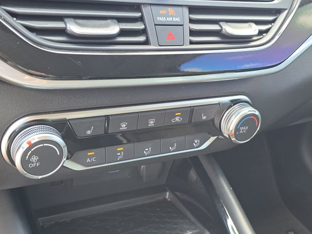 Certified 2024 Nissan Altima 2.5 SR w/ SR Premium Package image 25