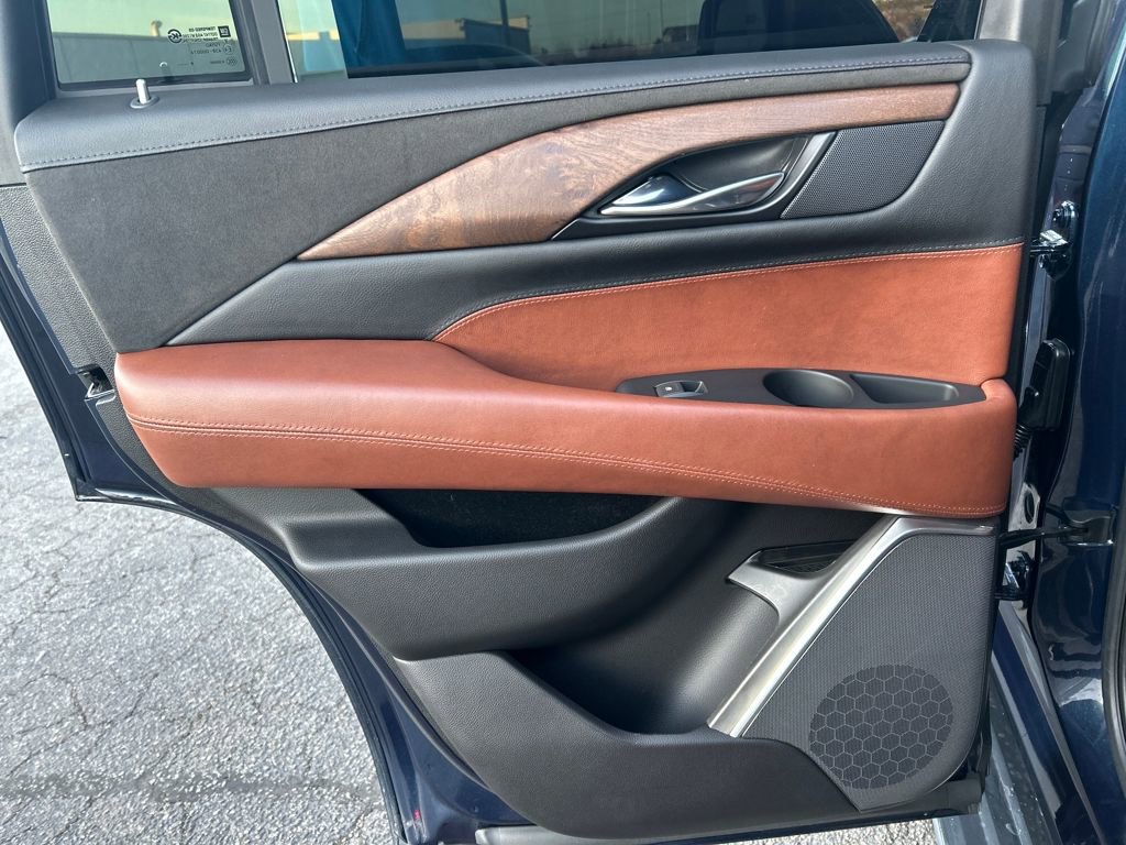 Used 2020 Cadillac Escalade Luxury image 17