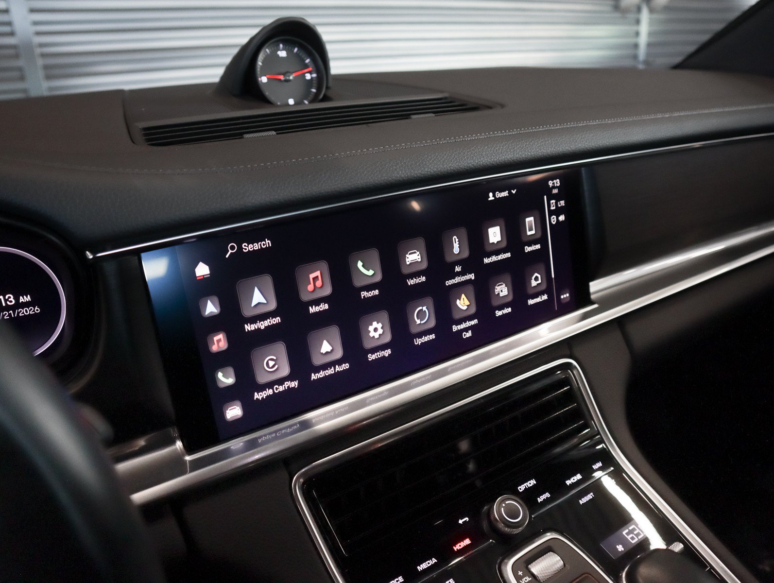 Certified 2023 Porsche Panamera Platinum Edition RWD image 22