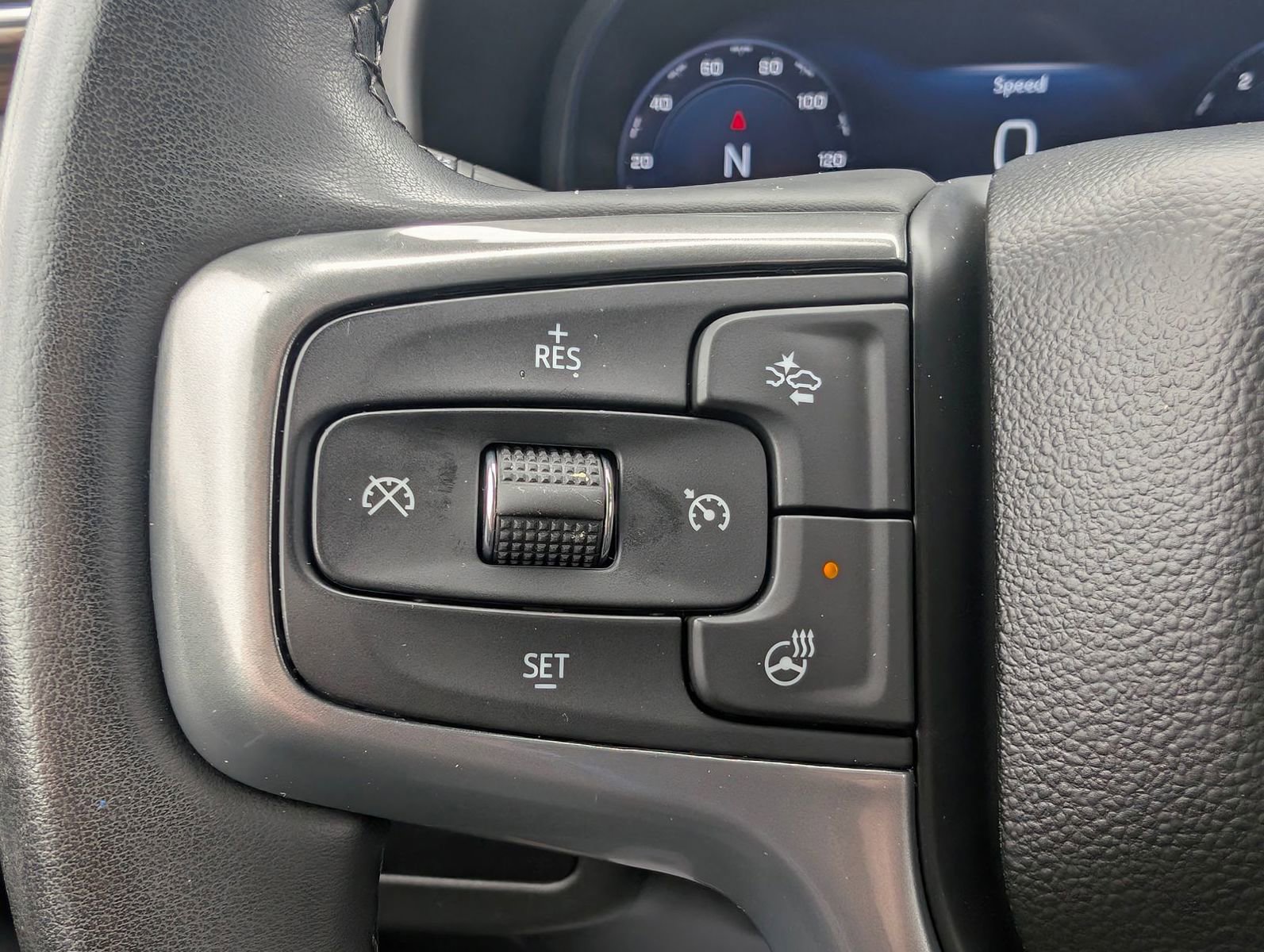 Used 2024 Chevrolet Suburban Premier AWD/4WD image 15