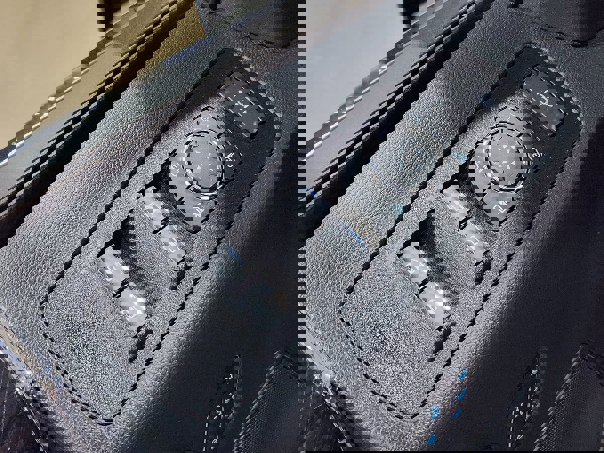 Used 2022 Ford F250 Platinum w/ FX4 Off-Road Package image 45