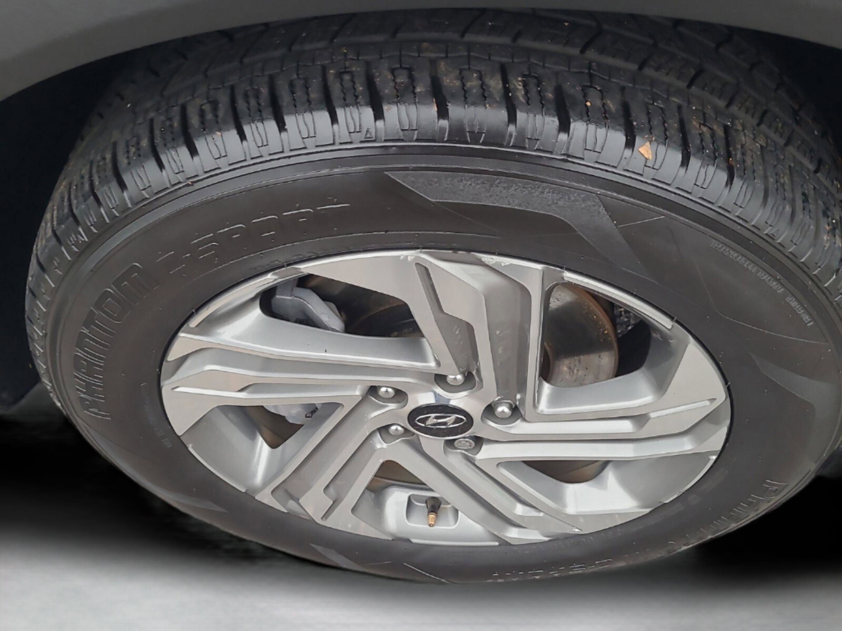 Used 2022 Hyundai Santa Fe SEL w/ Cargo Package image 10