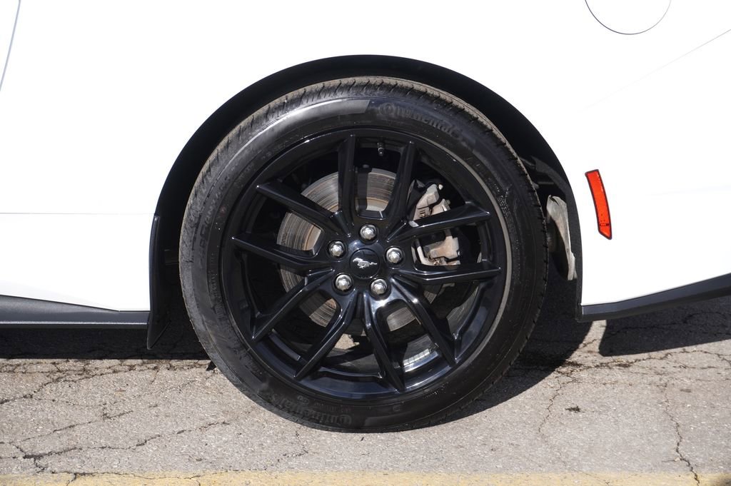 Used 2024 Ford Mustang Premium image 11