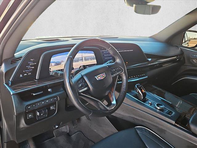 Used 2023 Cadillac Escalade ESV Premium Luxury w/ Performance Package image 10