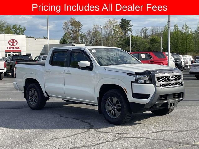 Used 2025 Nissan Frontier SV AWD/4WD image 7