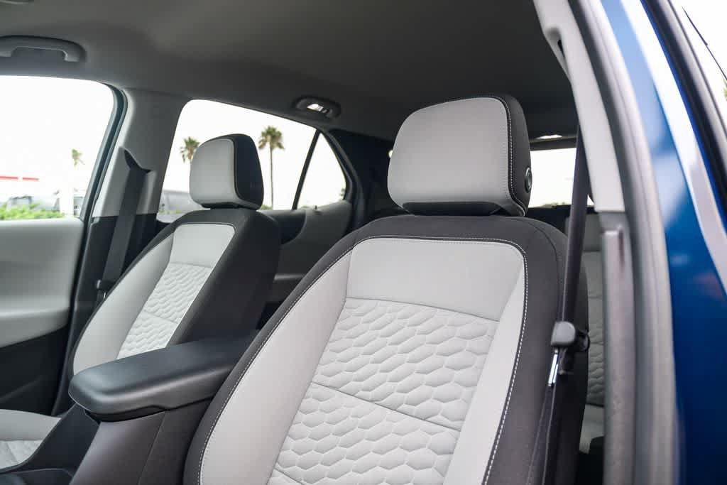 Used 2021 Chevrolet Equinox LT FWD image 17