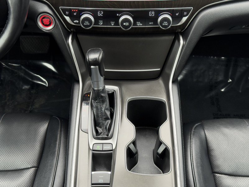Used 2018 Honda Accord Touring image 29