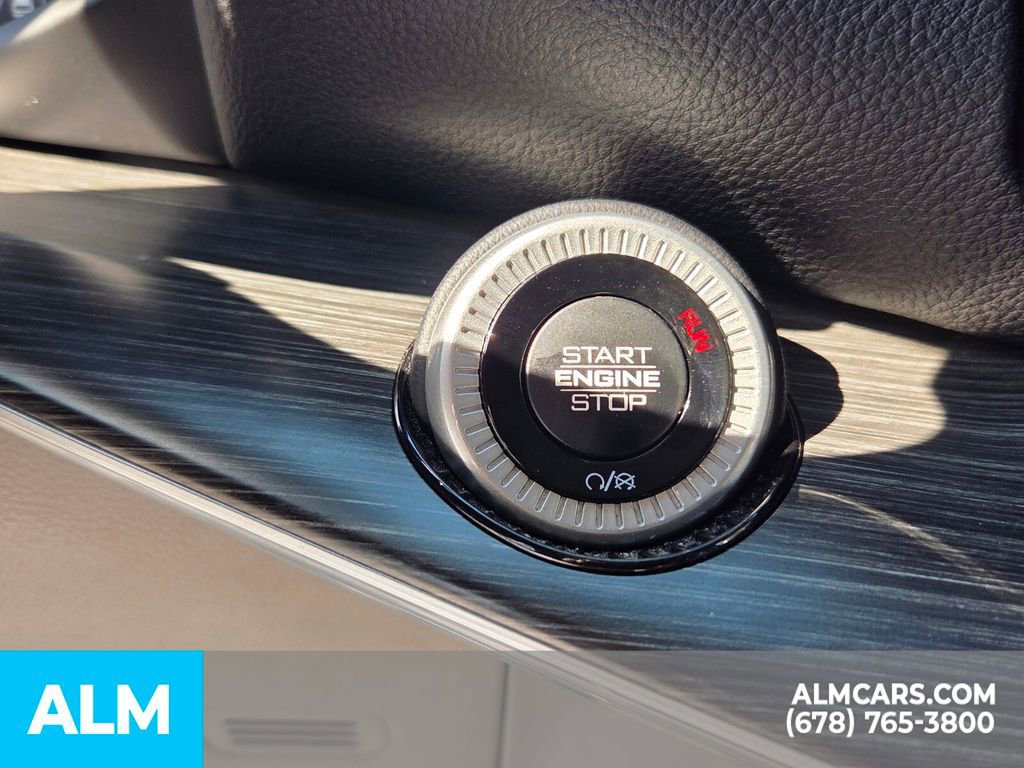 Used 2023 Jeep Wagoneer L Series III w/ Preferred Equipment Group image 22