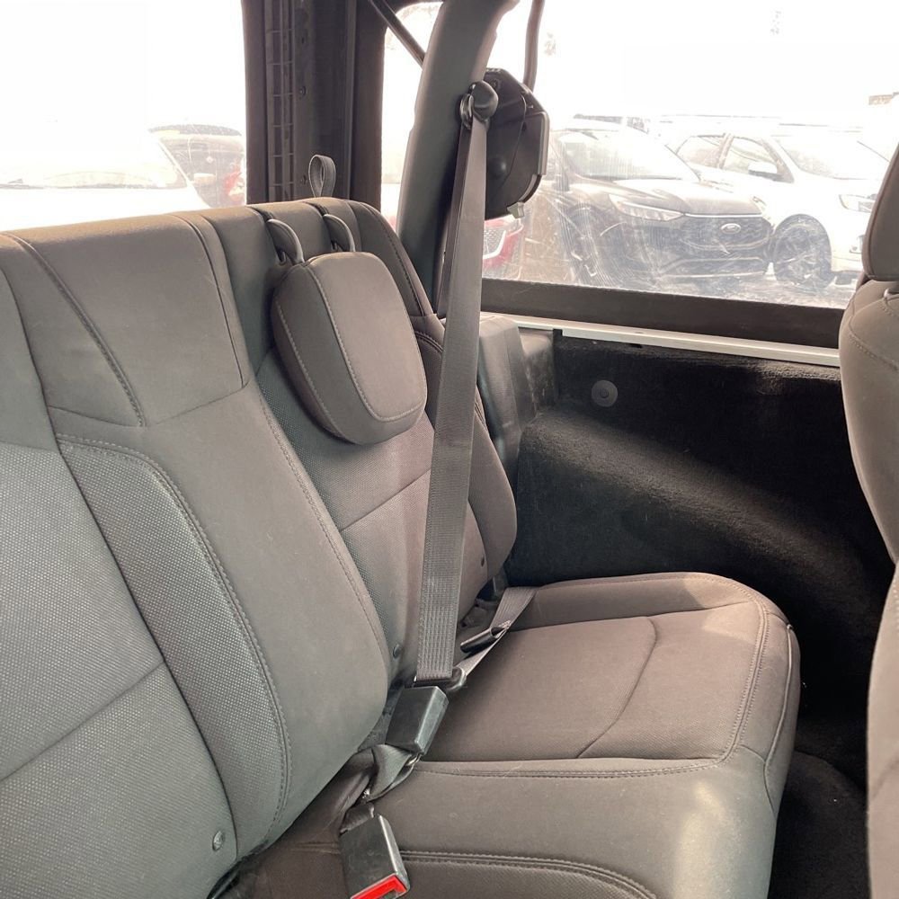 Used 2023 Jeep Wrangler Sport S image 24