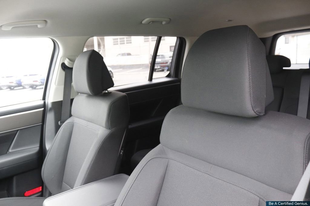 Certified 2025 Hyundai Santa Fe SE image 25