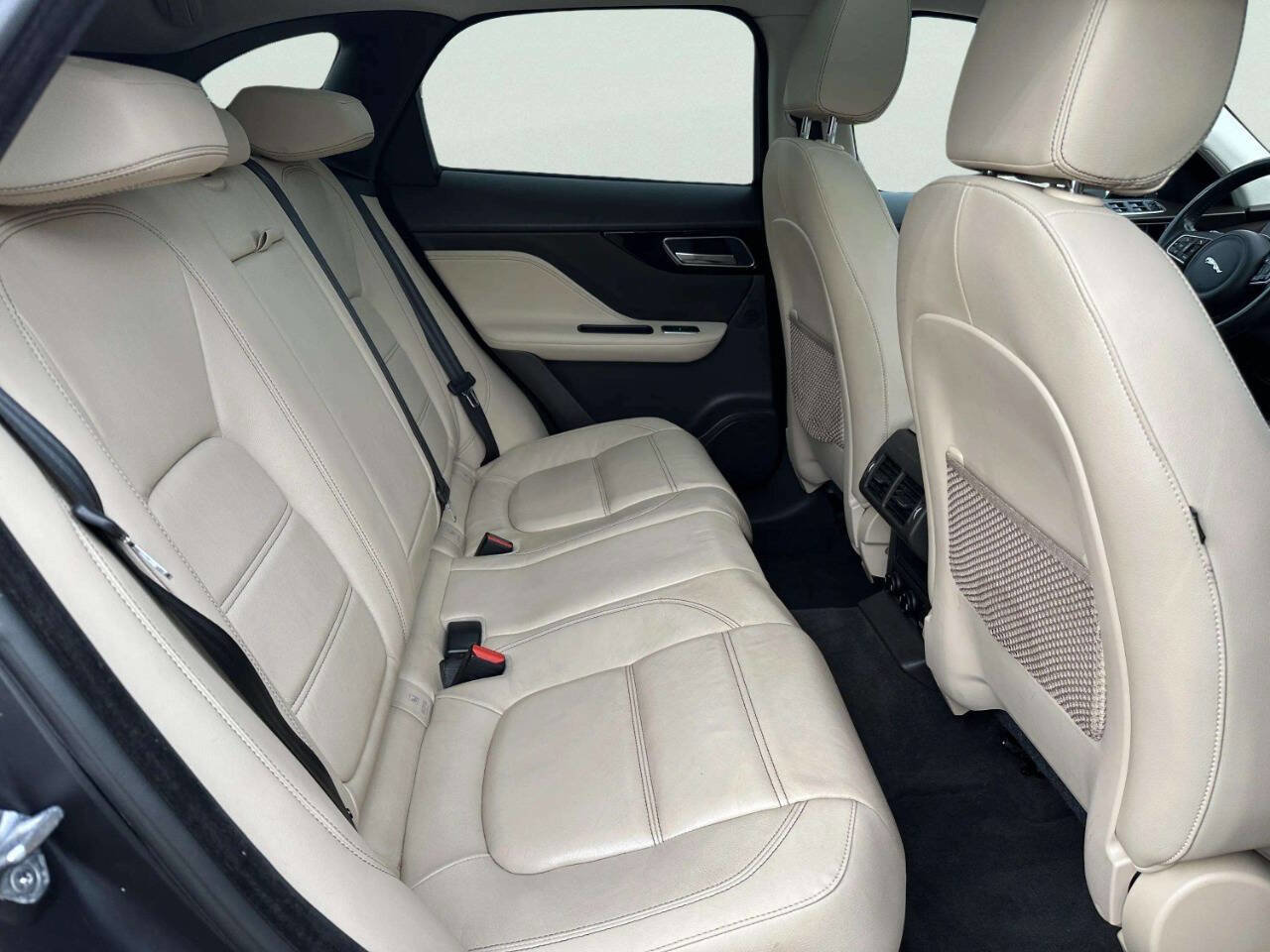 Used 2017 Jaguar F-PACE Prestige AWD/4WD image 15