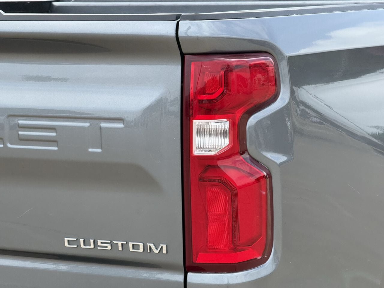 Used 2021 Chevrolet Silverado 1500 Custom RWD image 7