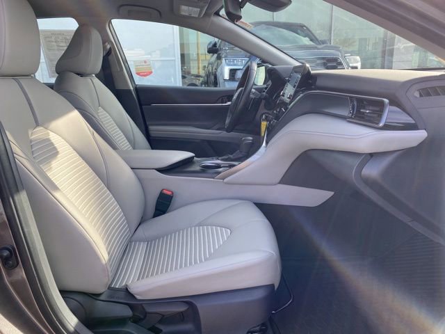 Used 2023 Toyota Camry SE image 15