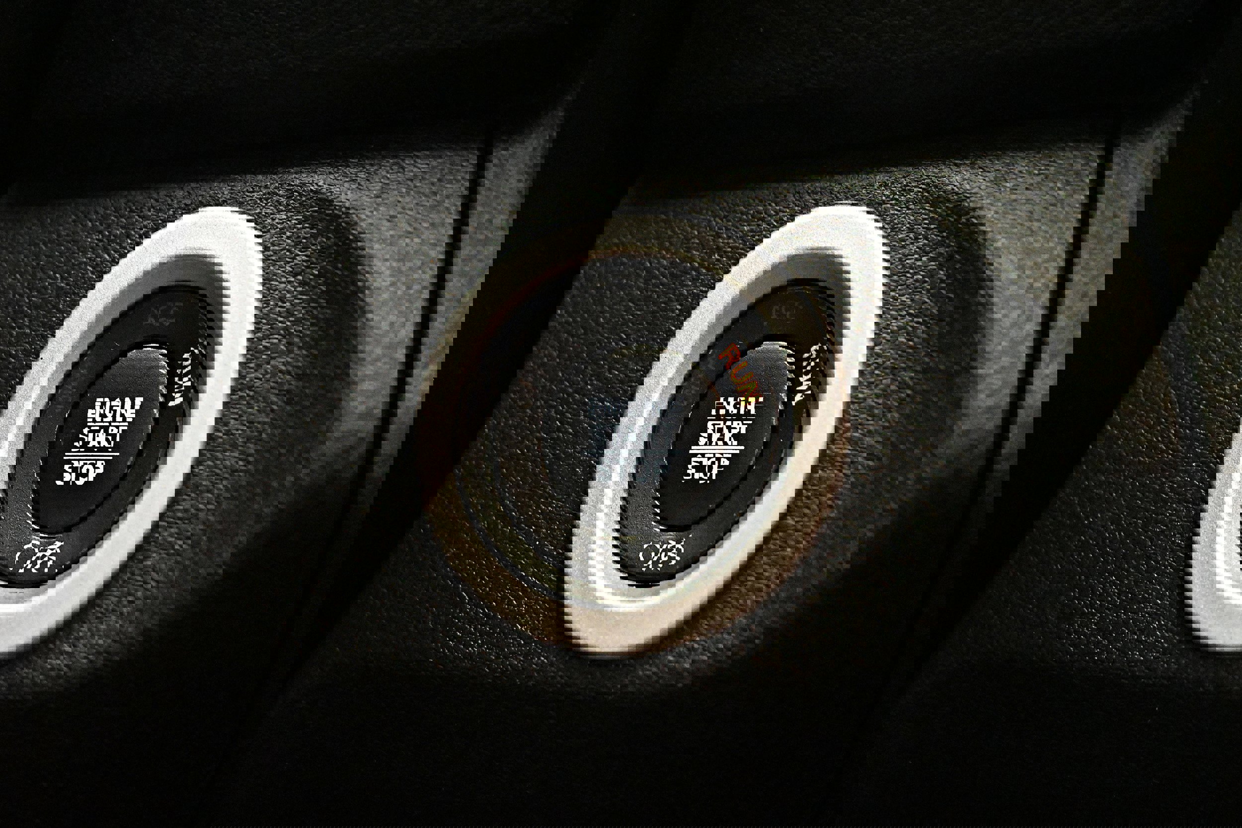 Used 2018 RAM 2500 Laramie w/ Snow Chief Group image 10