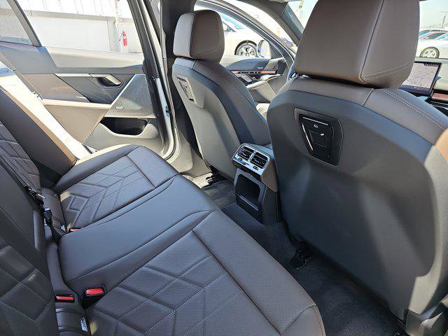 Used 2024 BMW 540i xDrive w/ Convenience Package image 11