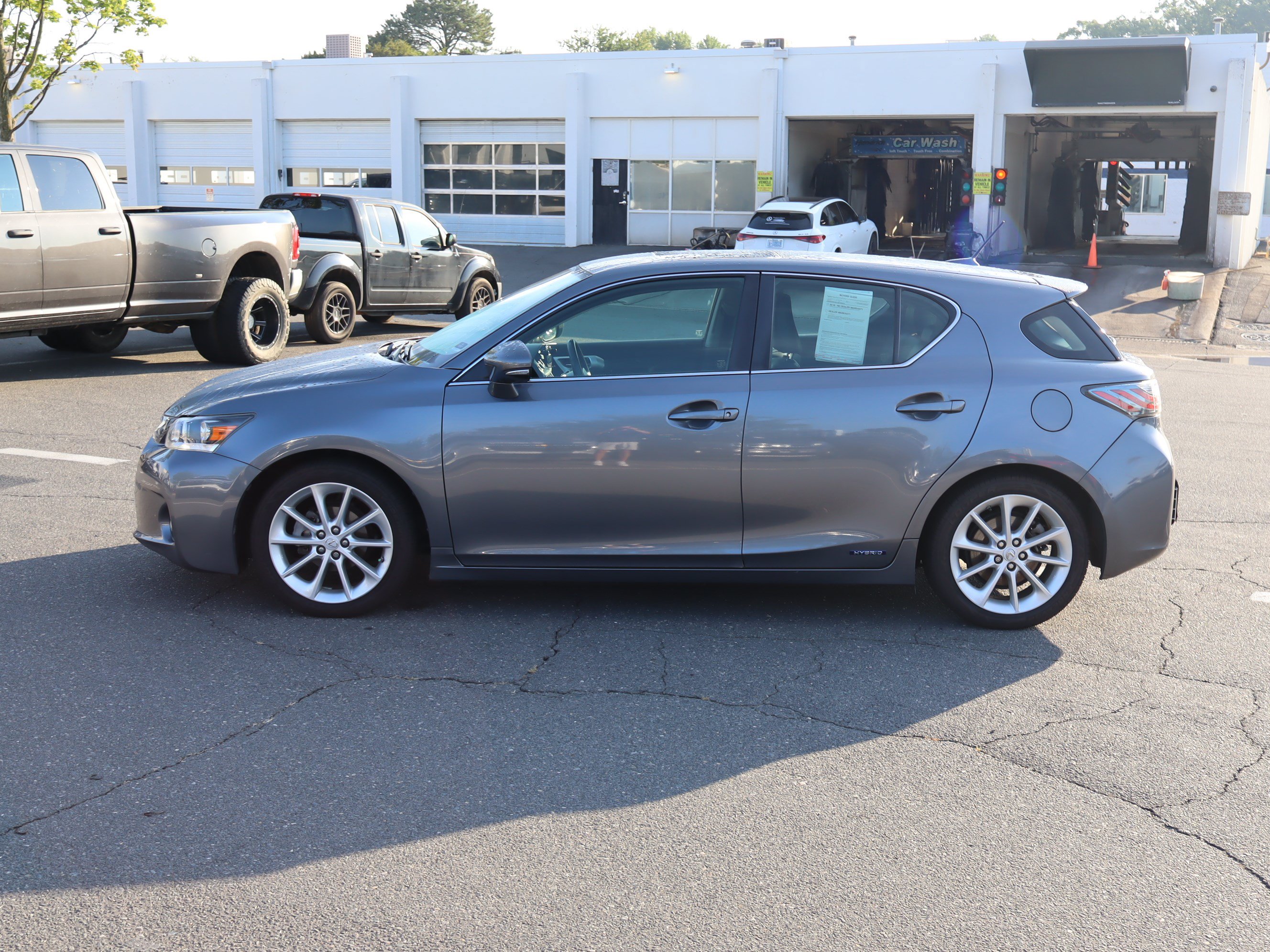 Used 2013 Lexus CT 200h w/ Premium Pkg w/Backup Camera FWD image 7