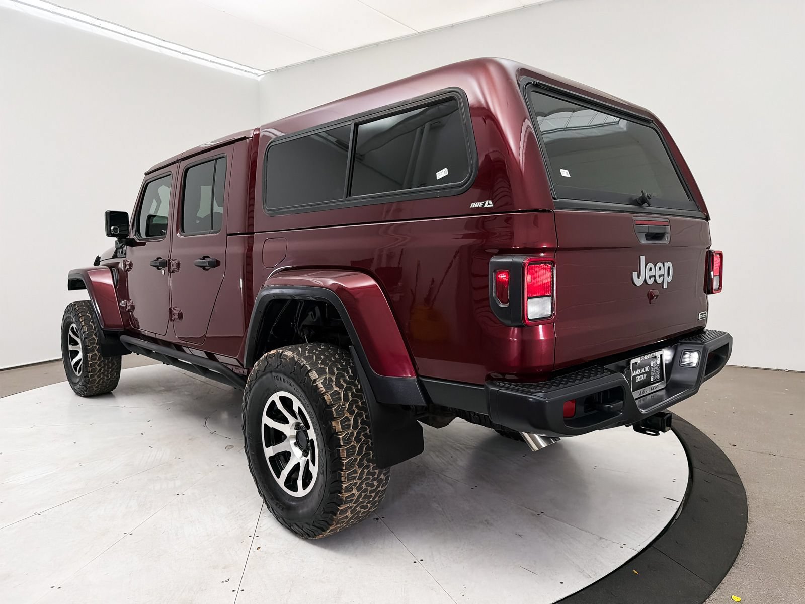 Used 2021 Jeep Gladiator Overland w/ Popular Equipment Package AWD/4WD image 14
