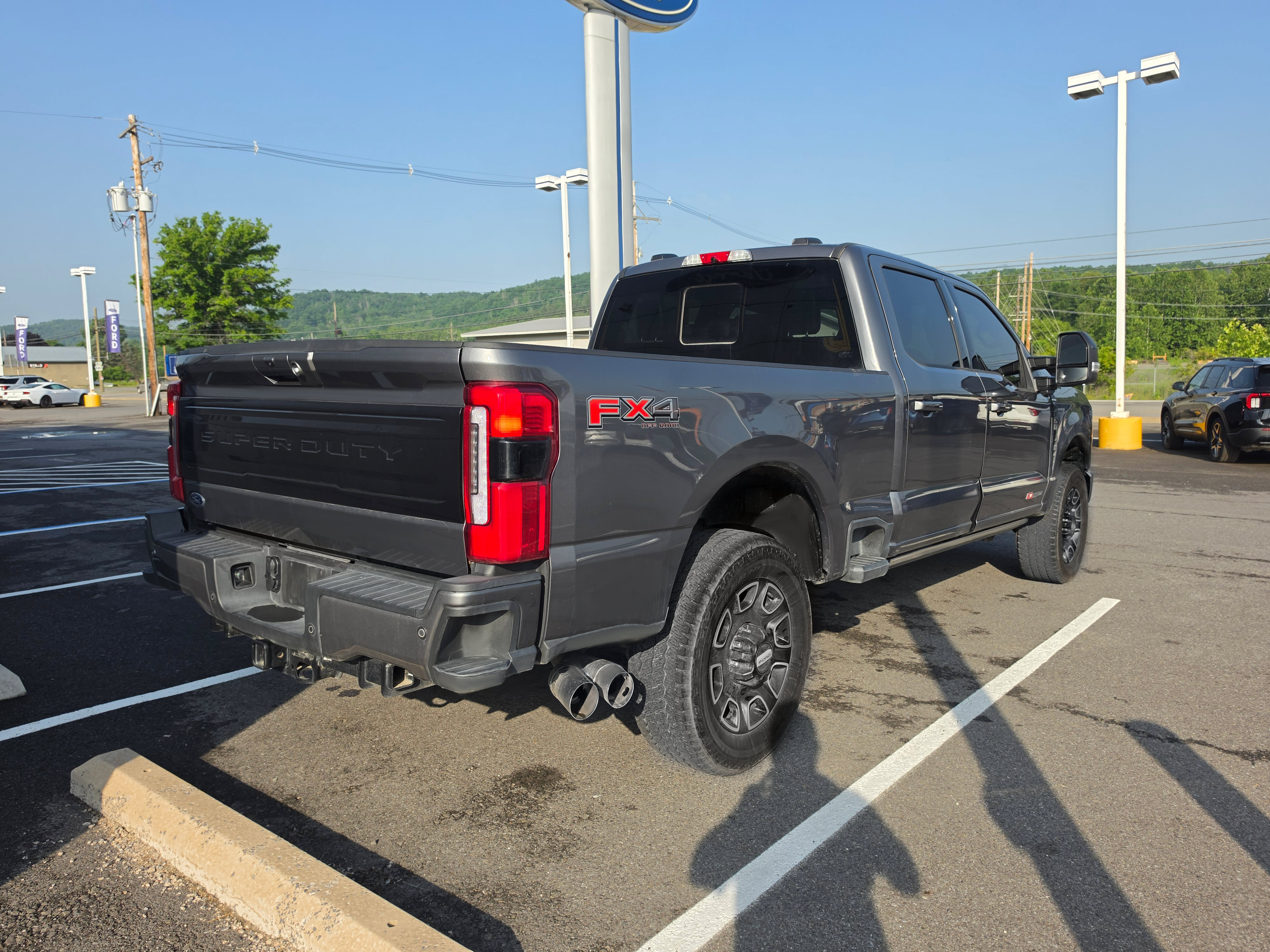 Used 2026 Ford F350 Platinum AWD/4WD video 3