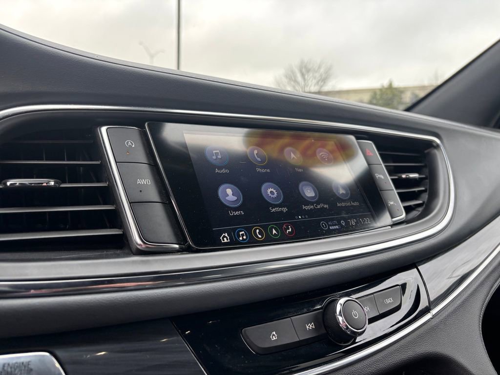 Used 2024 Buick Enclave Premium image 20